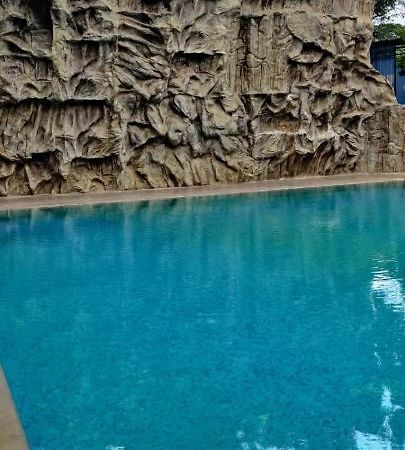The Garden Asia Resort Bangalore Exteriör bild