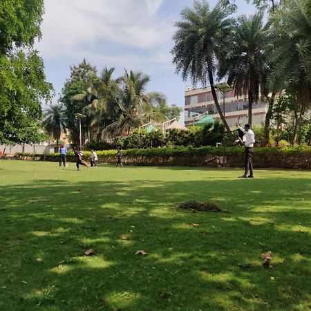 The Garden Asia Resort Bangalore Exteriör bild